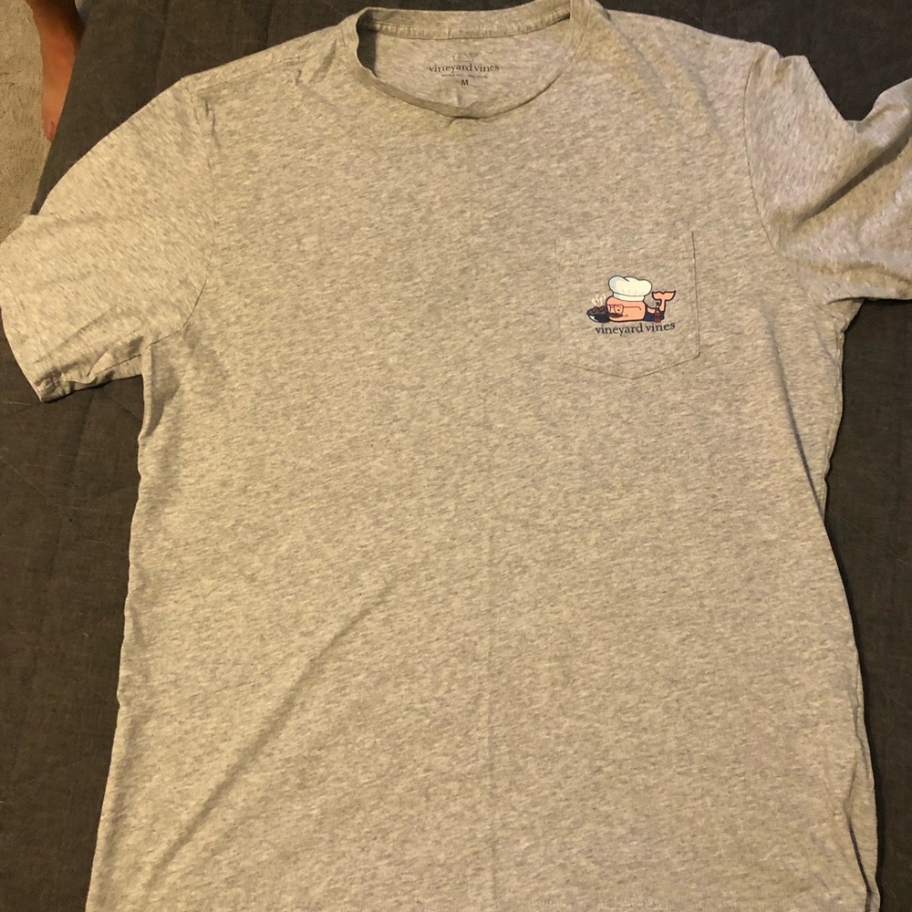 Vineyard Vines short sleeve pocket tee.